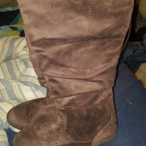 Dress boots